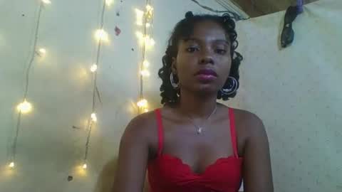 Snapshot of rosalinda933 chatting on April 24, 1:30 am Rosalinda online show from April 24, 1:30 am