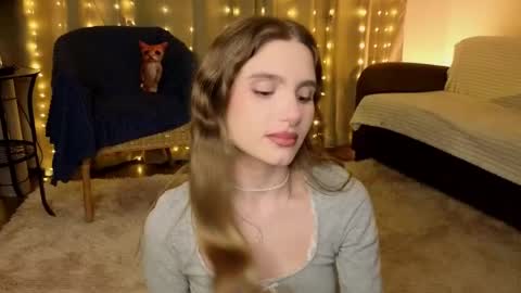 Kylie online show from April 12, 5:18 pm