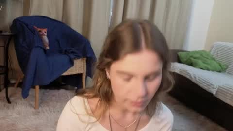 Snapshot of rosalvaulman chatting on April 24, 5:37 pm Kylie online show from April 24, 5:37 pm
