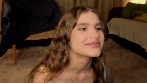 Snapshot of rosalvaulman chatting on May 2, 9:42 pm Kylie online show from May 2, 9:42 pm