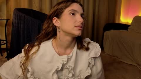 Snapshot of rosalvaulman chatting on May 15, 5:31 pm Kylie online show from May 15, 5:31 pm
