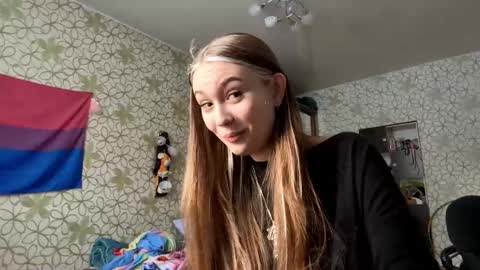 Snapshot of rosariowalchli chatting on March 9, 10:19 am Megan online show from March 9, 10:19 am