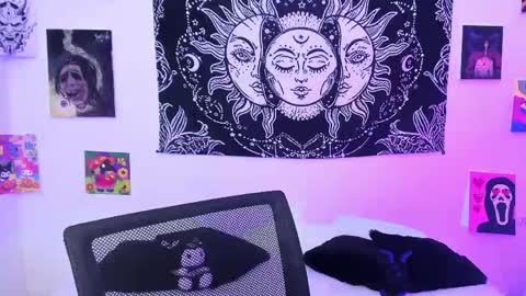 Snapshot of rose_72 chatting on May 11, 8:28 pm Ally online show from May 11, 8:28 pm