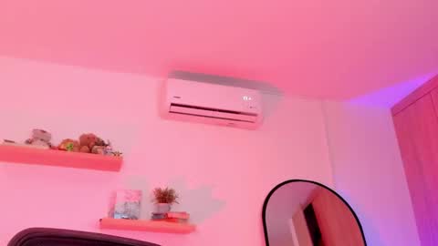 Snapshot of rose__saenz chatting on October 8, 7:55 pm Rose Saenz online show from October 8, 7:55 pm