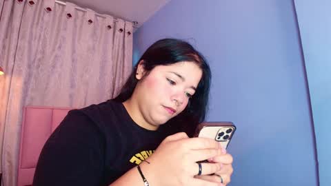 Snapshot of rose_barbara chatting on December 7, 11:29 am Barbara rose online show from December 7, 11:29 am