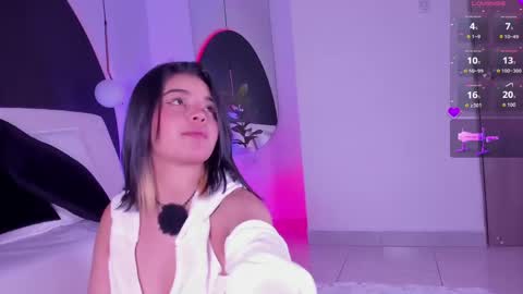 Snapshot of rose_jener06 chatting on June 9, 5:35 pm rose_jener06 online show from June 9, 5:35 pm