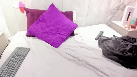 Rose 3 online show from March 6, 8:27 pm