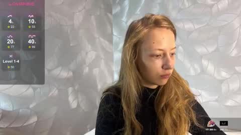 Snapshot of rose_rainy chatting on September 11, 6:46 am Im Rose online show from September 11, 6:46 am