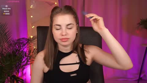 Rose online show from January 14, 9:13 am