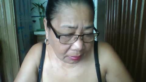 Snapshot of rosebelle66 chatting on June 5, 11:54 pm rosebelle66 online show from June 5, 11:54 pm