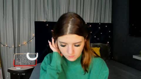 Snapshot of roseblanche2k chatting on December 26, 10:52 pm Florin online show from December 26, 10:52 pm