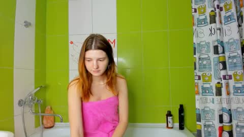 Snapshot of roseblanche2k chatting on March 10, 10:45 pm Florin online show from March 10, 10:45 pm