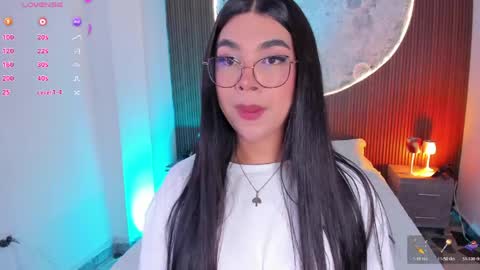 Snapshot of rosecassie chatting on June 3, 1:25 pm Rose online show from June 3, 1:25 pm