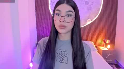 Snapshot of rosecassie chatting on July 13, 1:14 pm Rose online show from July 13, 1:14 pm