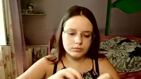 Snapshot of roseelynn chatting on July 1, 12:51 pm roseelynn online show from July 1, 12:51 pm