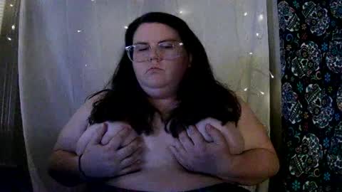 roseemeraldof online show from March 12, 6:19 am