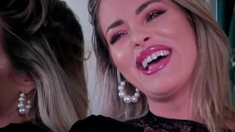 Sonia online show from April 23, 7:05 pm