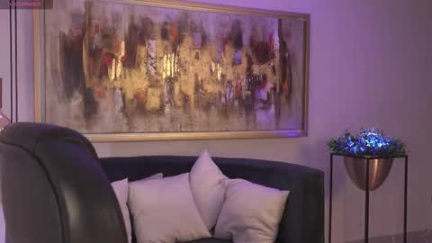 Rose  online show from November 17, 9:20 pm