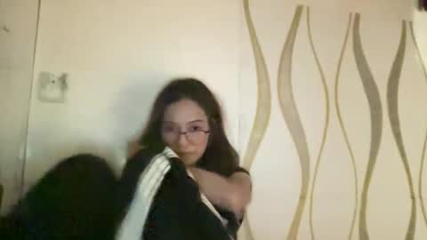 Snapshot of rosemae07 chatting on May 19, 6:58 pm rosemae07 online show from May 19, 6:58 pm