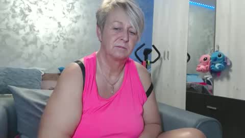 Lovepinklilly online show from March 9, 6:23 pm