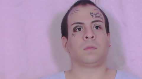 Snapshot of rosesvalentina chatting on November 1, 1:51 am Ocean online show from November 1, 1:51 am