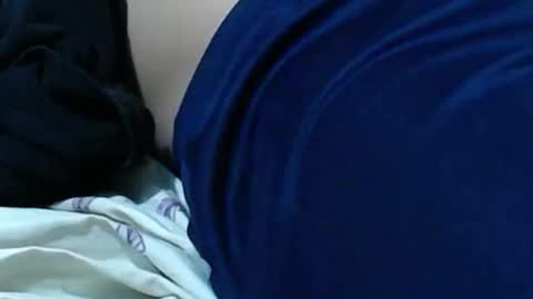 Snapshot of rosesvalentina chatting on November 5, 3:50 am Ocean online show from November 5, 3:50 am