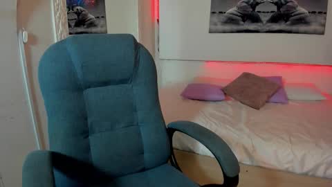 rosi_cooper online show from February 26, 11:09 am