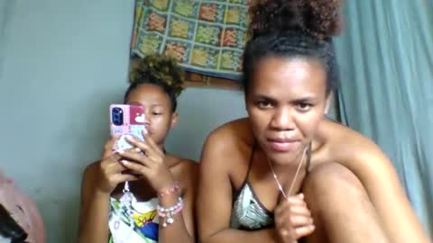 Snapshot of rosia22 chatting on September 25, 6:44 pm rosia22 online show from September 25, 6:44 pm