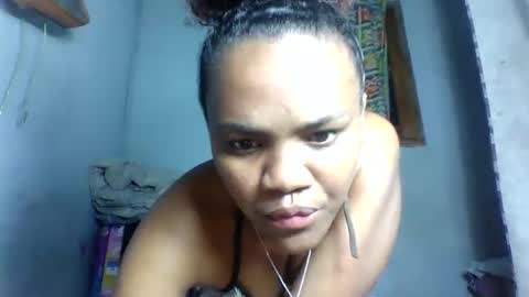 Snapshot of rosia22 chatting on October 2, 4:03 pm rosia22 online show from October 2, 4:03 pm