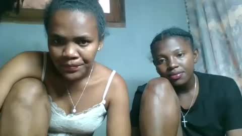 Snapshot of rosia22 chatting on October 30, 6:04 am rosia22 online show from October 30, 6:04 am