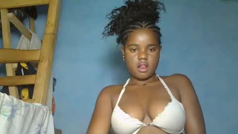 Snapshot of rosia22 chatting on November 4, 11:09 am rosia22 online show from November 4, 11:09 am