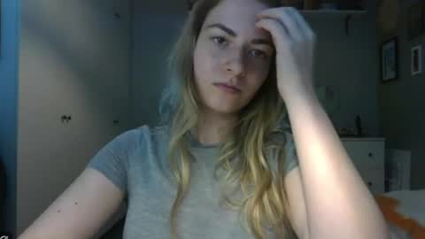Snapshot of rosie_june chatting on July 14, 10:21 am Rosie online show from July 14, 10:21 am