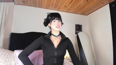 Snapshot of rosie_se chatting on April 29, 4:55 pm Rosieeee online show from April 29, 4:55 pm