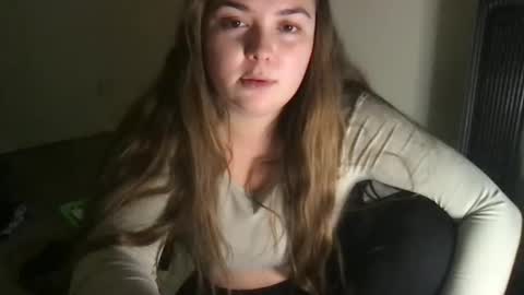 Snapshot of rosielinda16 chatting on December 28, 8:36 pm Rosie online show from December 28, 8:36 pm