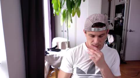 RossCollab online show from February 25, 8:29 pm