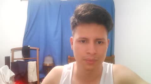 rosscou8 online show from June 17, 6:49 am