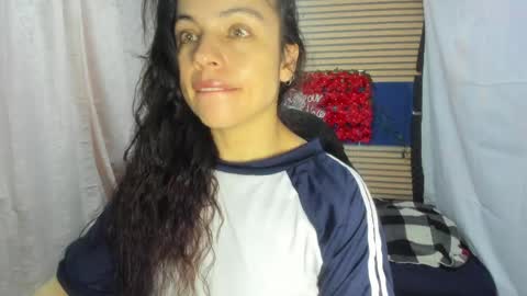 Snapshot of rosse_25 chatting on April 24, 11:23 am Would you like to help me with supplementation and sports suits so I can compete in powerlifting online show from April 24, 11:23 am