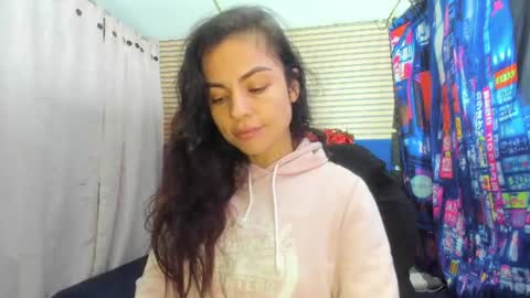 Snapshot of rosse_25 chatting on July 14, 12:33 pm Would you like to help me with supplementation and sports suits so I can compete in powerlifting online show from July 14, 12:33 pm