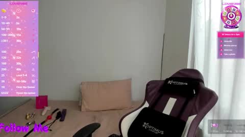ROSSE DEMOND  online show from May 29, 9:46 pm