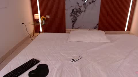 Rossi Hill online show from April 5, 12:24 pm