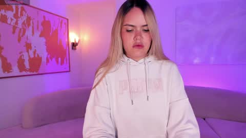 Rossie Rivers online show from April 15, 12:01 pm