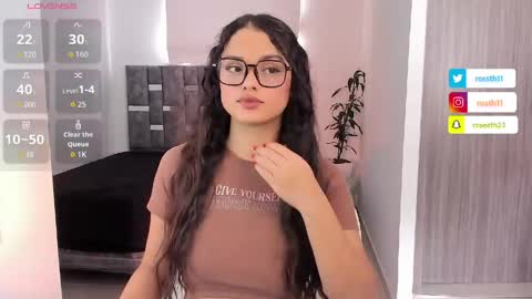 Snapshot of rossth11 chatting on May 4, 6:59 pm Im Ross online show from May 4, 6:59 pm