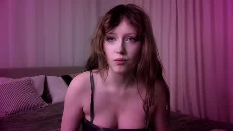 rosy_petal online show from March 7, 2:58 pm