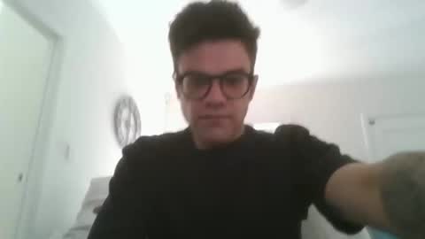 Snapshot of rosyred2024 chatting on June 1, 12:01 am rosyred2024 online show from June 1, 12:01 am