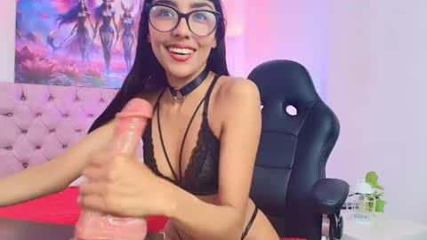 Snapshot of roulyy chatting on January 9, 7:50 pm  JESSY ROULY online show from January 9, 7:50 pm