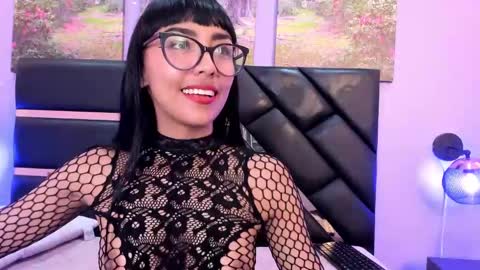 Snapshot of roulyy chatting on January 11, 5:10 am  JESSY ROULY online show from January 11, 5:10 am