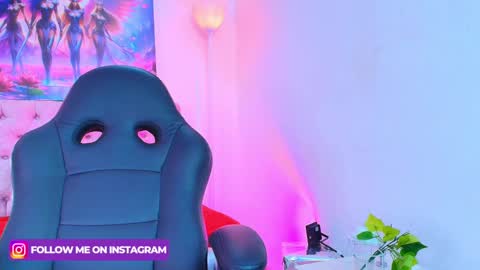 Snapshot of roulyy chatting on January 24, 10:41 pm  JESSY ROULY online show from January 24, 10:41 pm