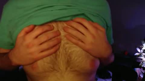 Snapshot of roundpipe7573 chatting on March 14, 2:50 am vin lulz online show from March 14, 2:50 am