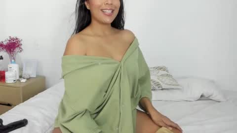Snapshot of rouse_46 chatting on May 24, 8:25 pm Rouse online show from May 24, 8:25 pm