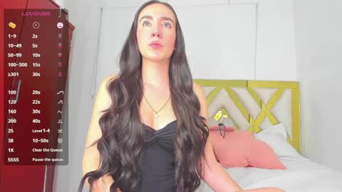 Snapshot of rousee_yarelds chatting on April 12, 7:35 am rousee_yarelds online show from April 12, 7:35 am